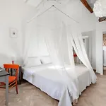 فيلة Elegant Tuscan *