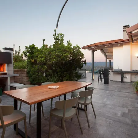 Elegant Tuscan *