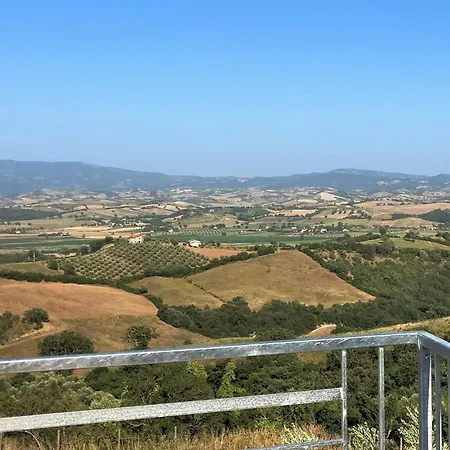 Elegant Tuscan فيلة